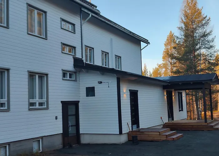 Royal Reindeer Lakeside Apartments
